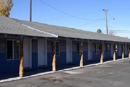 Hacienda Motel Alturas Bagian luar foto